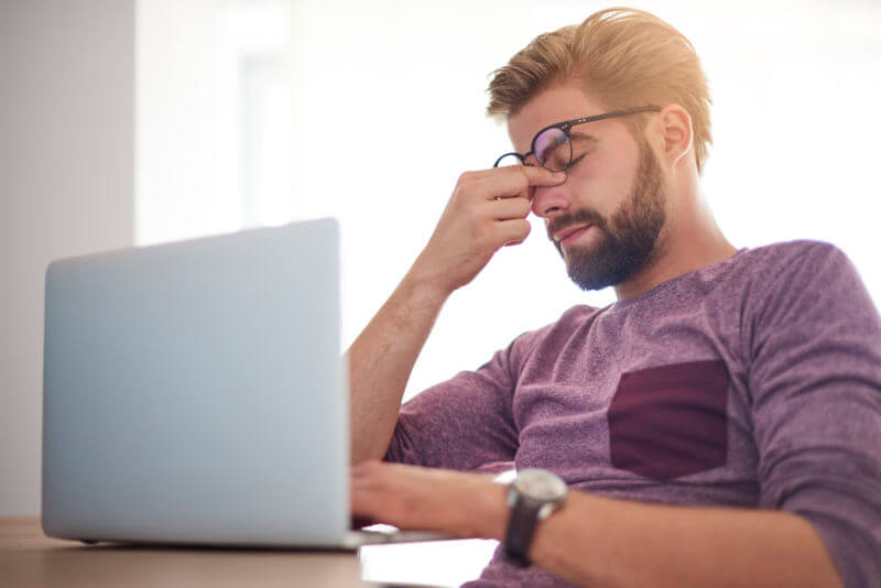  Eye exercise while working on a laptop