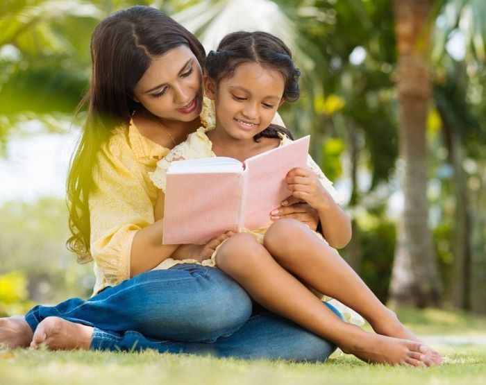  Tips to make your kids fall in love with books