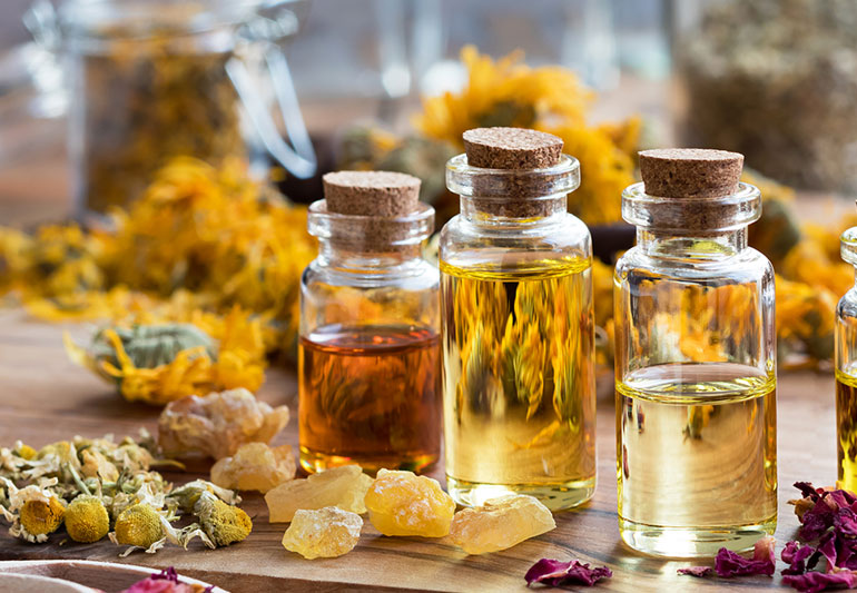  TOP 5 Essential oils that you can use as natural perfumes