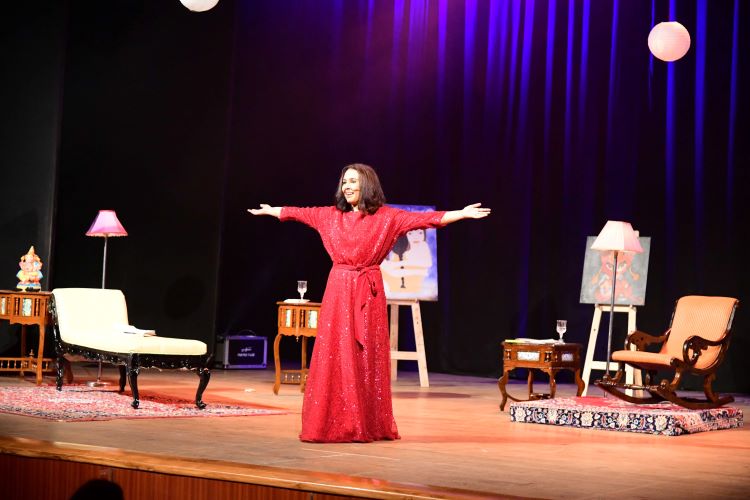 Suchitra Krishnamoorthi solo play