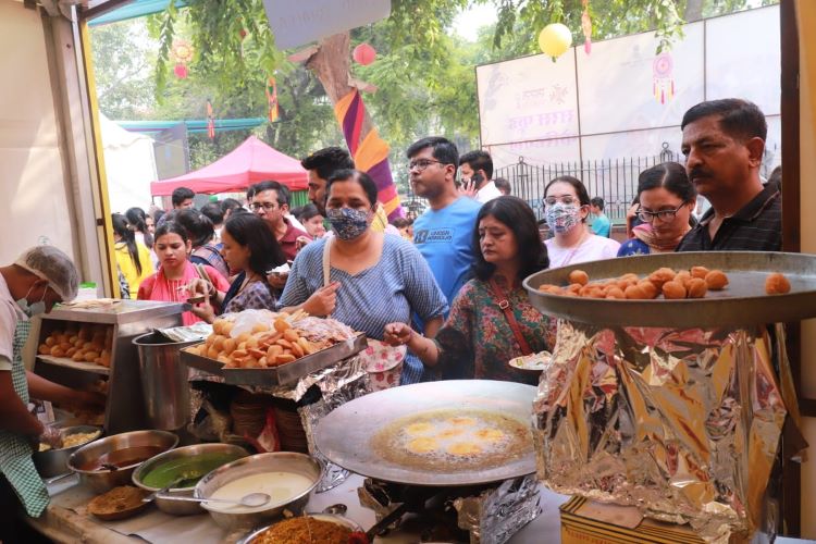  Visit Saras Food Festival for authentic cuisines from states across India