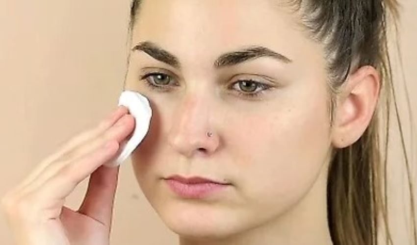  Six easy steps to perfectly apply Powder Foundation for a flawless skin