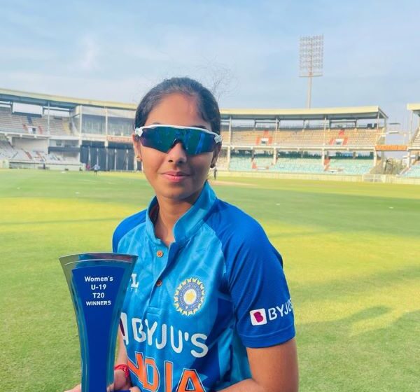  Parshavi Chopra, 16, an ace cricketer