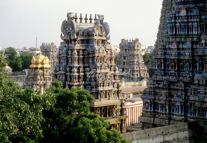  Madurai’s Meenakshi Temple is a world complete in itself