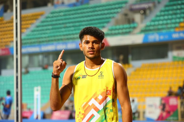  Teenage pole vaulter Dev Meena clinches gold, qualifies for World U20 championships