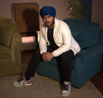  Gurman Singh out with his new single ‘Aaja Mera Banke’