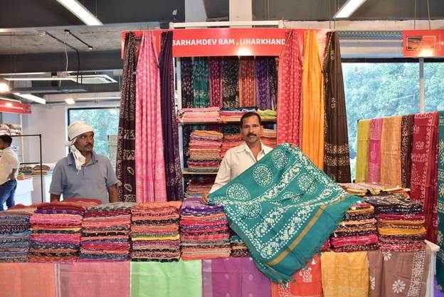  VIRAASAT at Handloom Haat New Delhi celebrates 10th National Handloom Day