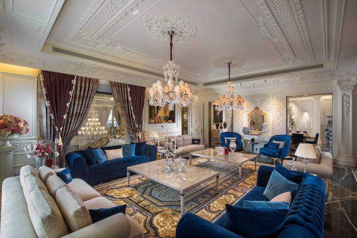  STATEMENT CEILINGS DEFINE LUXURY SPACES