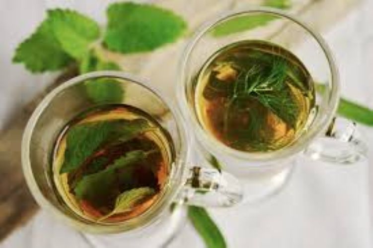  Herbal teas that boost lung health