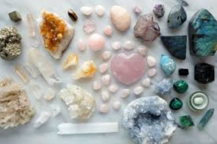  WHAT ARE CRYSTALS, AND HOW DO YOU PICK ONE FOR YOURSELF