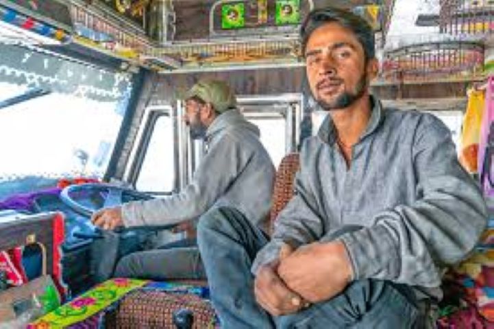  White Paper highlights critical health and wellbeing challenges of truck drivers